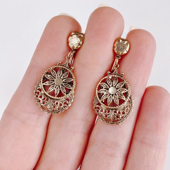 VTG Mid Century Clip On Earrings Gold Filigree West Germany (?) 1950s Floral - Picture 2 of 9